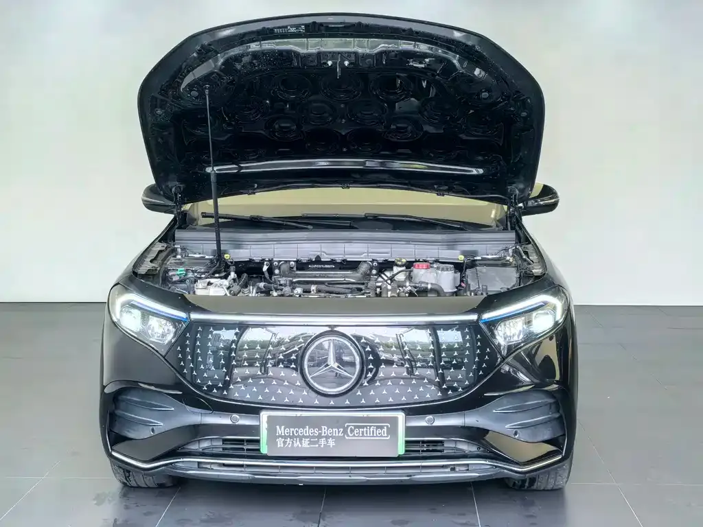 Mercedes-Benz EQB — фото 5