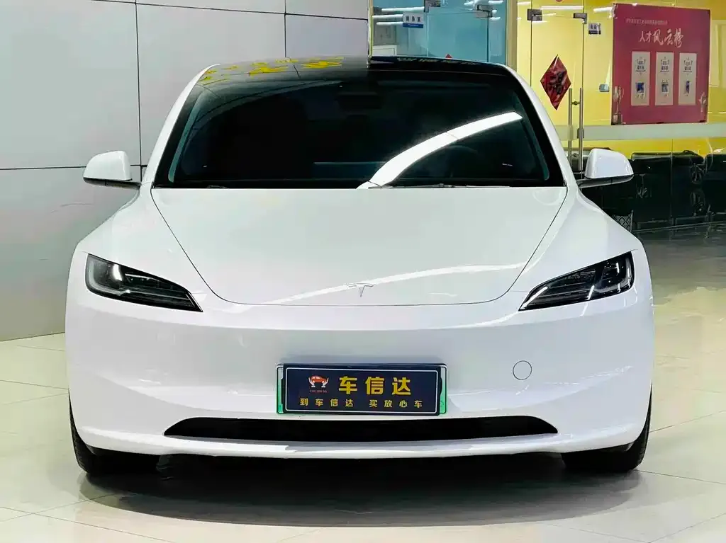 Tesla Model 3 — фото 3