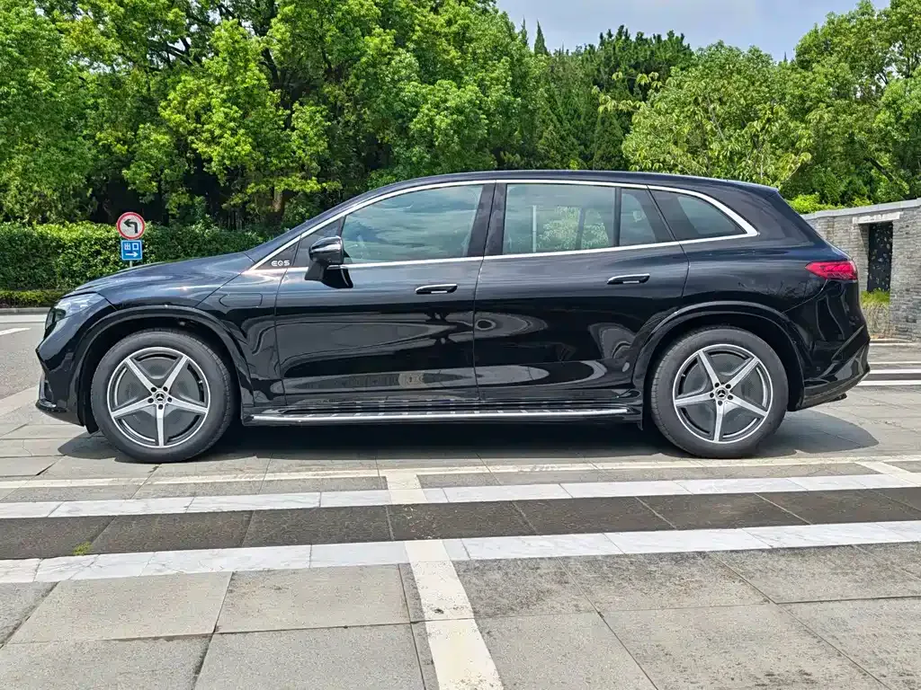 Mercedes-Benz EQS — фото 10