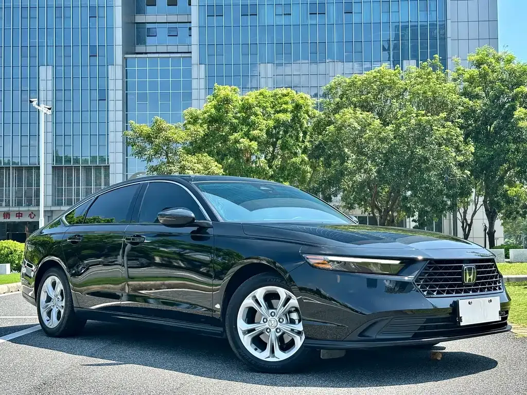 Honda Accord — фото 3