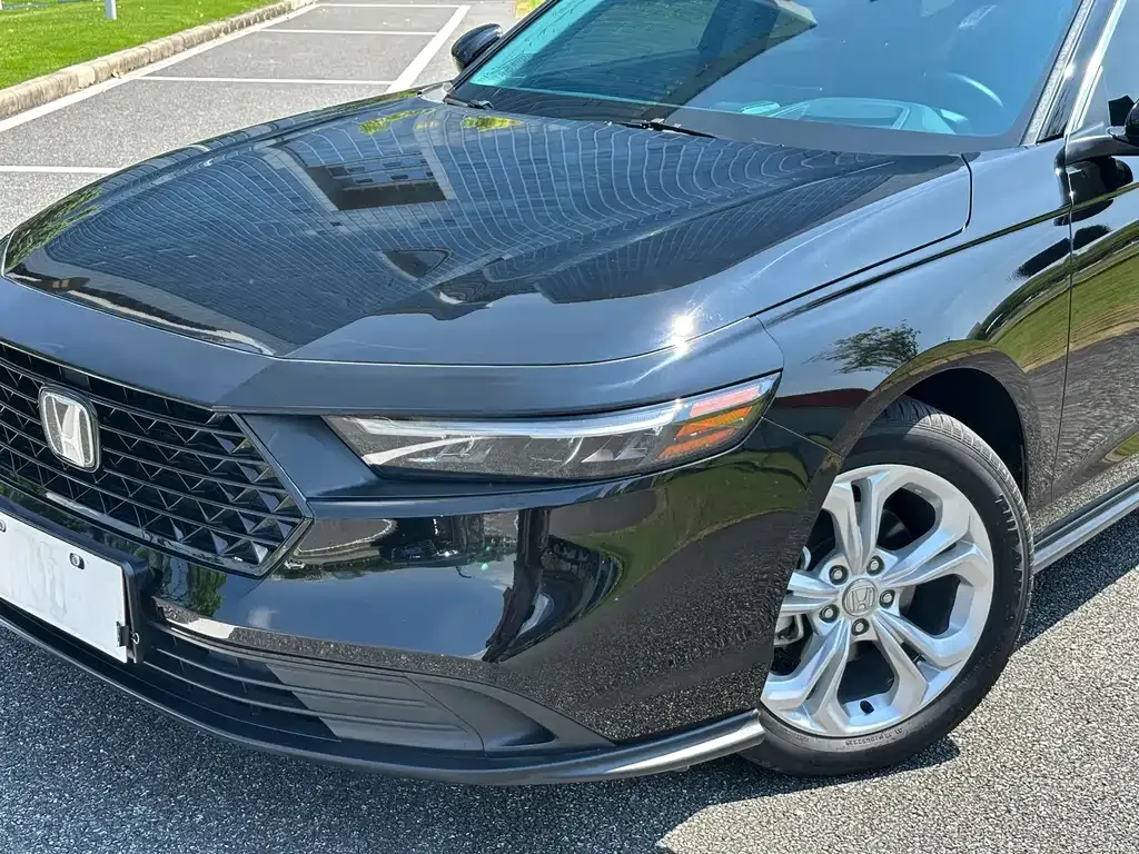 Honda Accord — фото 10
