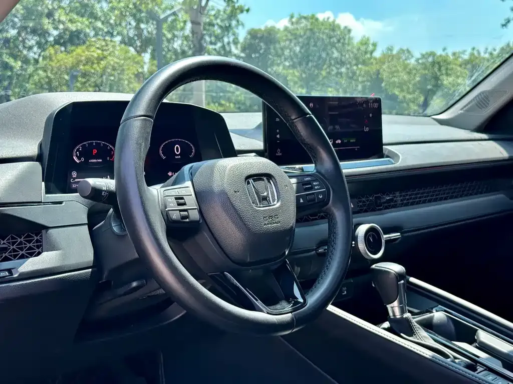 Honda Accord — фото 7
