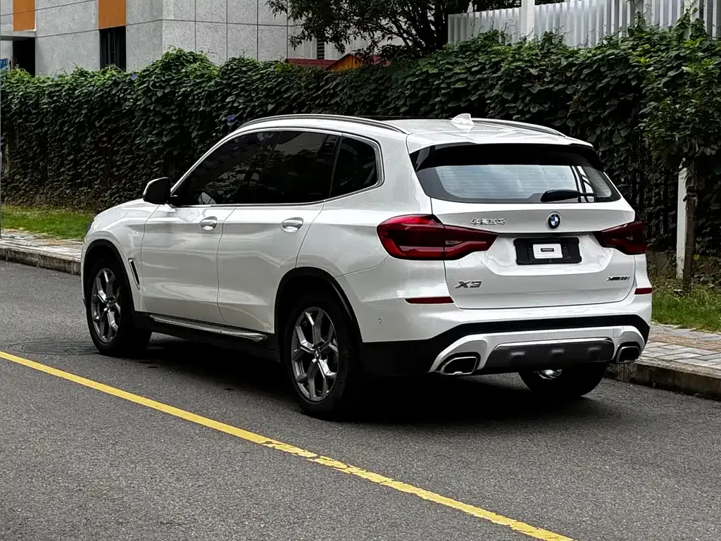 BMW X3 — фото 3