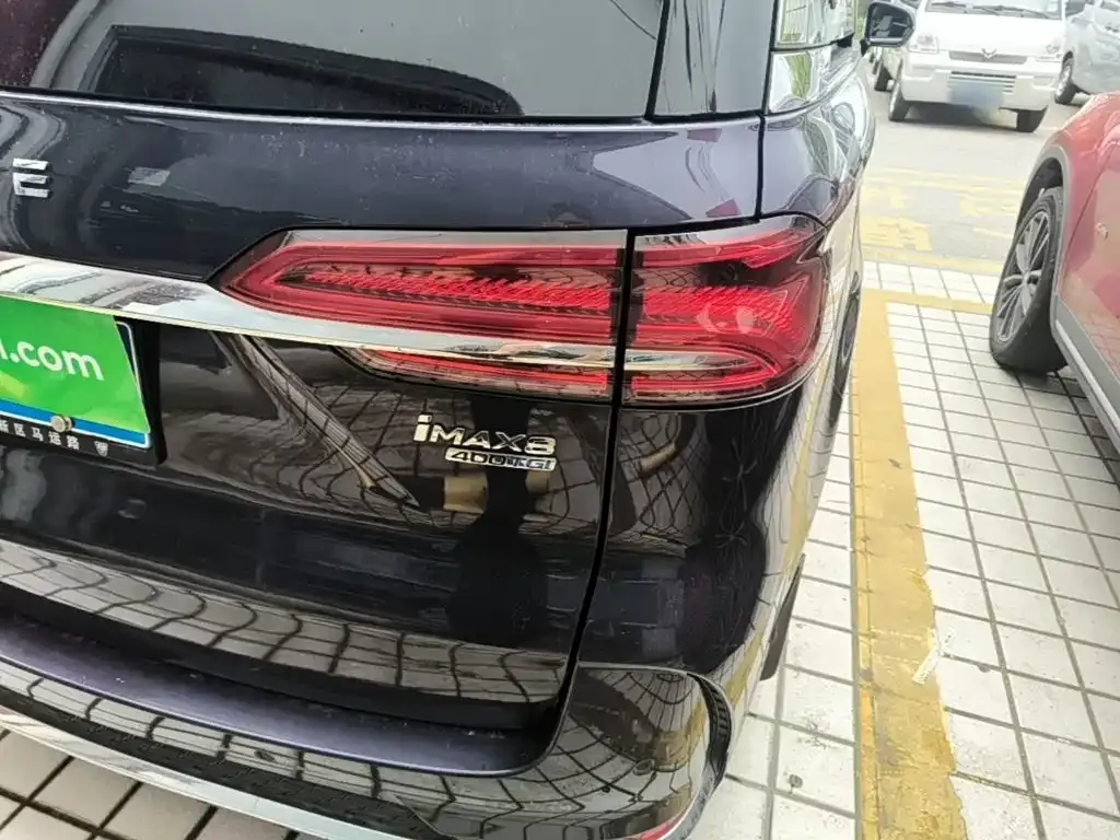 Roewe iMAX8 — фото 3