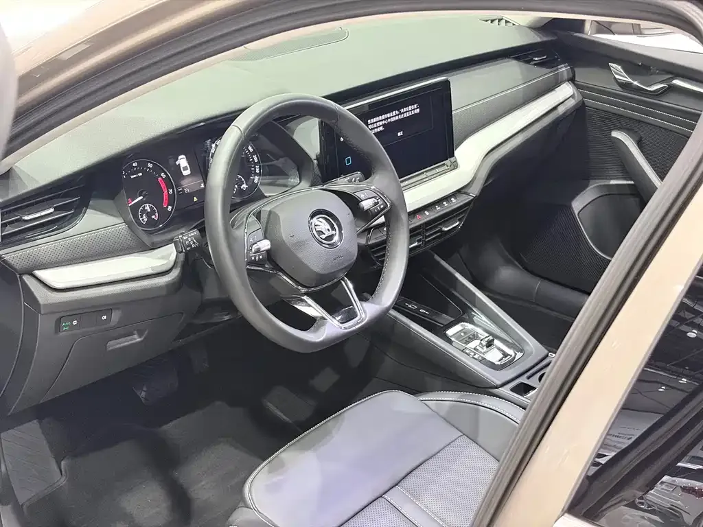 Skoda Octavia — фото 8