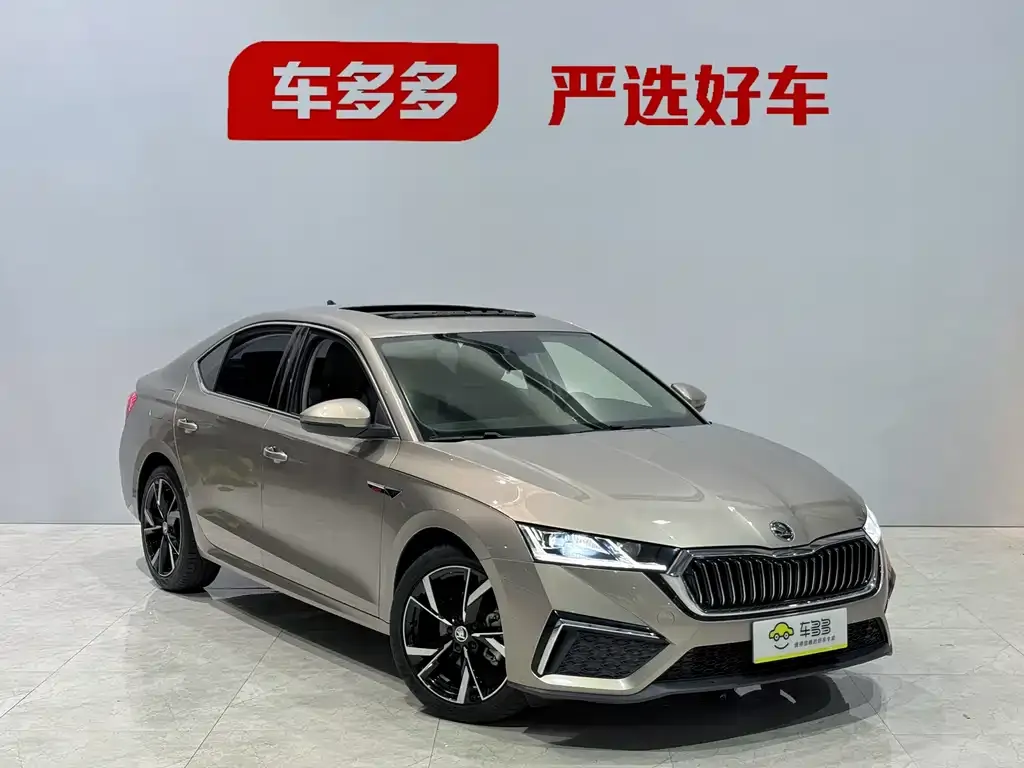 Skoda Octavia — фото 5