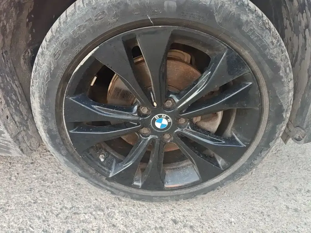BMW X1 — фото 10