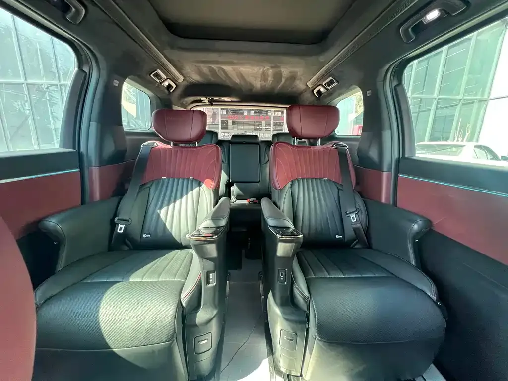 GAC Motor Trumpchi M8 — фото 2