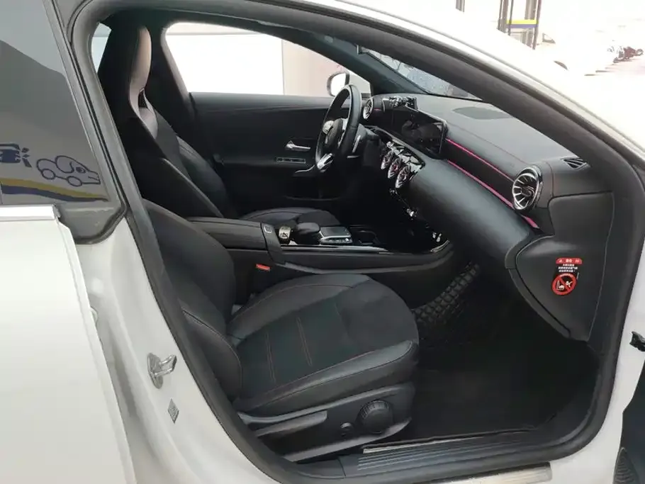 Mercedes-Benz CLA (Import) — фото 10