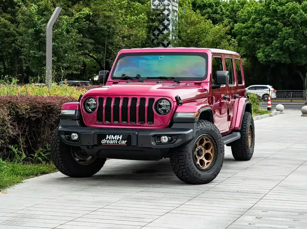 Jeep Wrangler — фото 1