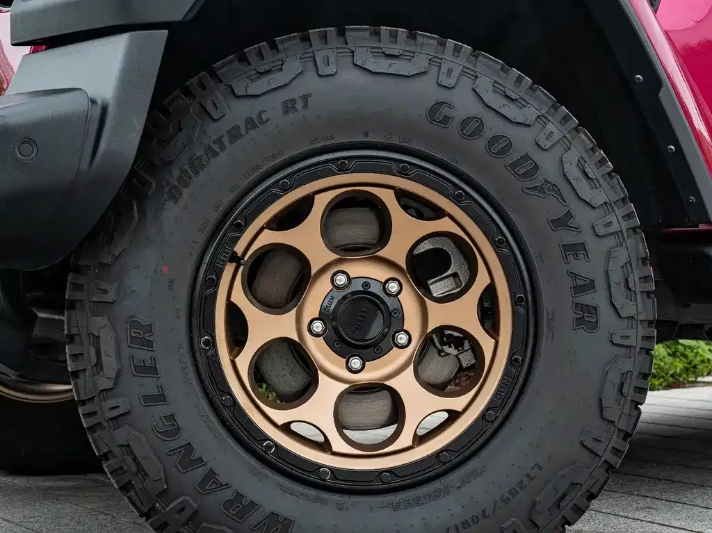 Jeep Wrangler — фото 6