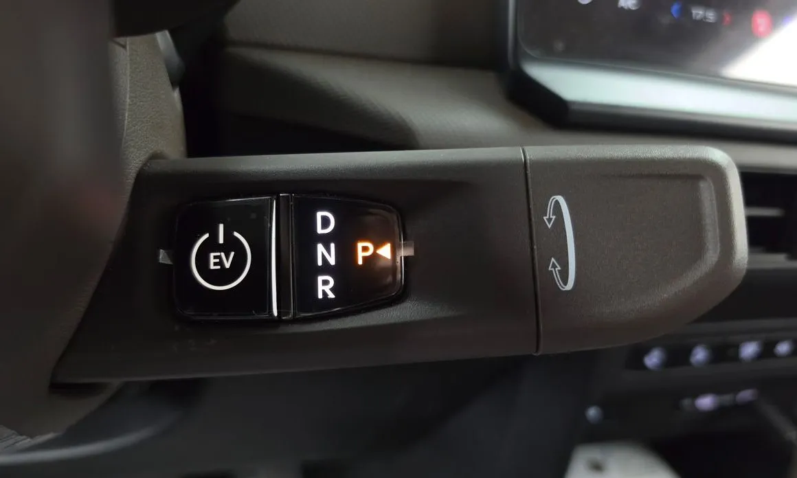 Kia PV5 — фото 9