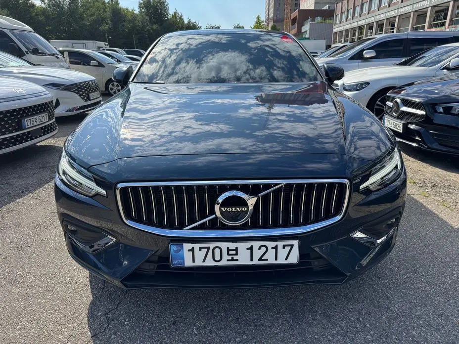 Volvo S60 — фото 7