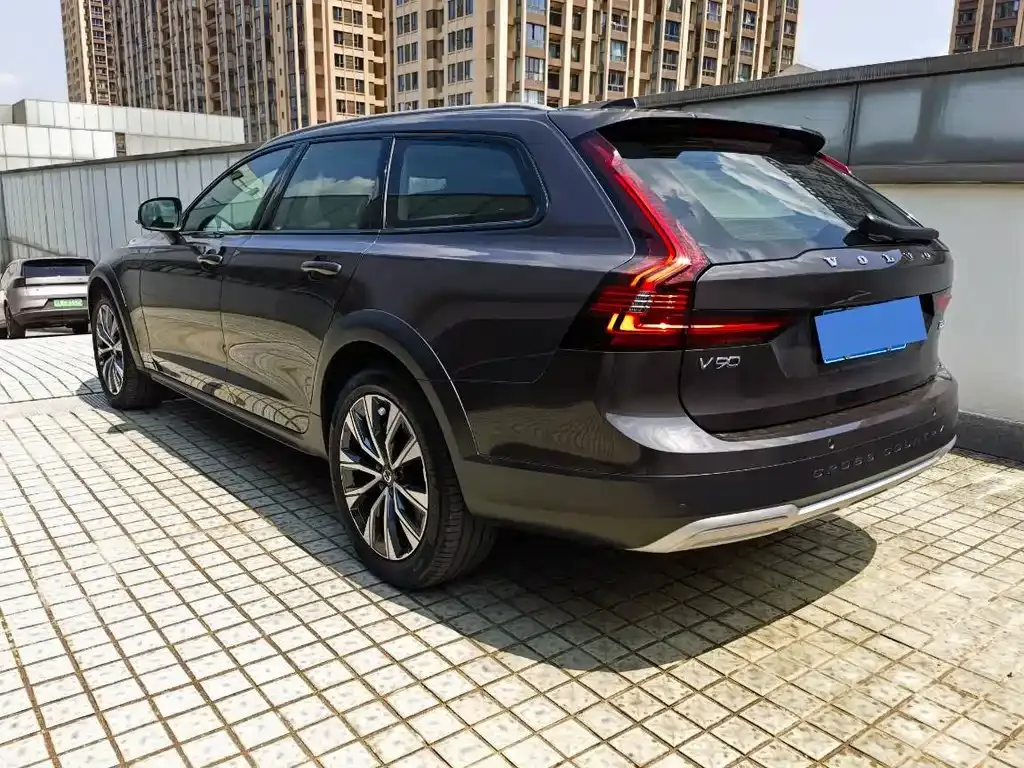 Volvo V90 — фото 4