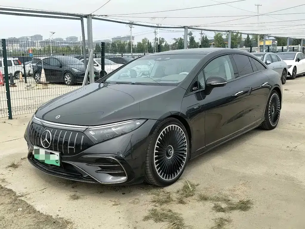 Mercedes-Benz EQS AMG — фото 1