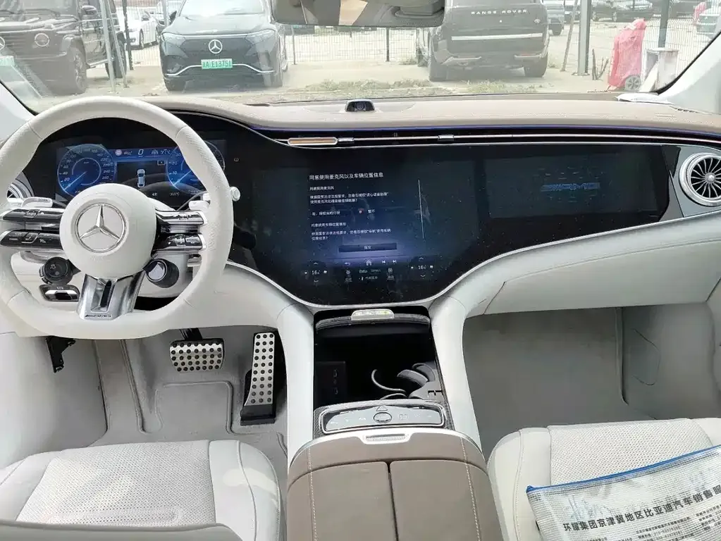 Mercedes-Benz EQS AMG — фото 7