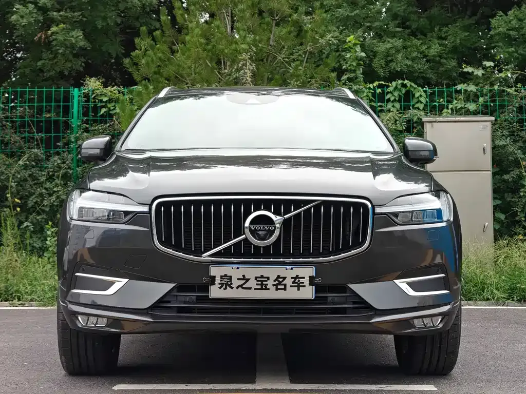 Volvo XC60 — фото 3