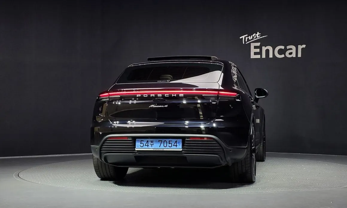 Porsche Macan — фото 3