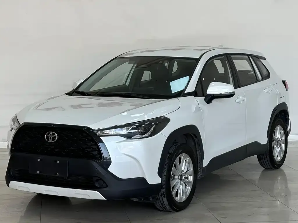 Toyota Corolla Cross — фото 1