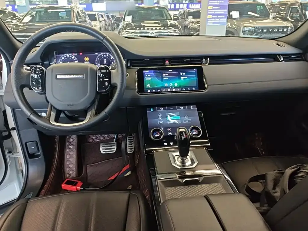 Land Rover Evoque — фото 10