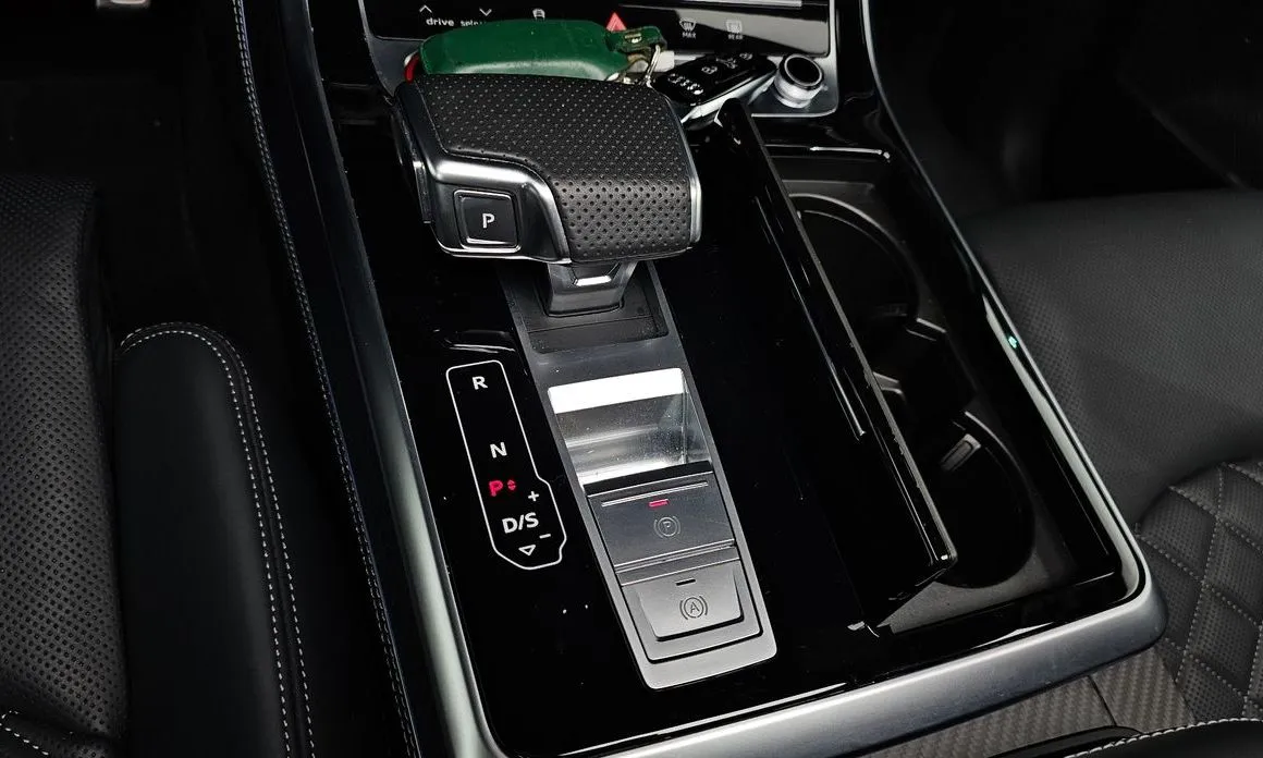 Audi SQ7 — фото 4