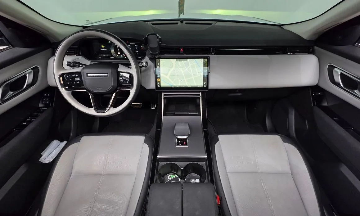 Land Rover Range Rover Velar — фото 8