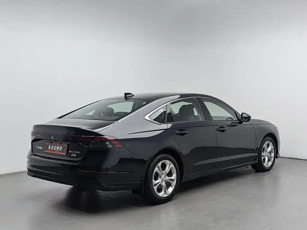 Honda Accord — фото 3