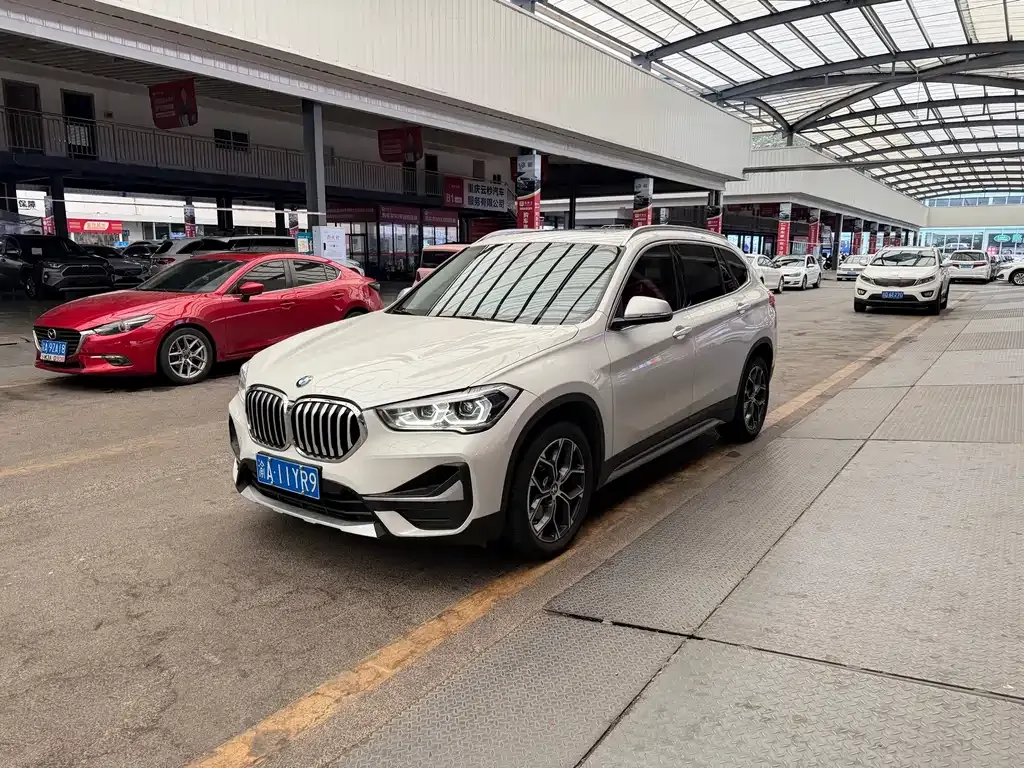 BMW X1 — фото 1