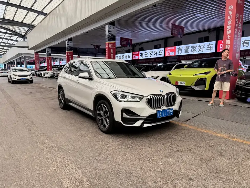 BMW X1 — фото 5
