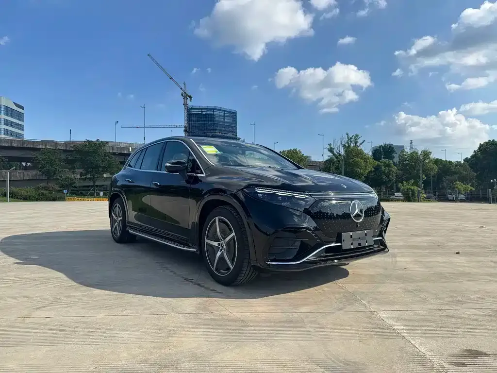 Mercedes-Benz EQS SUV — фото 4