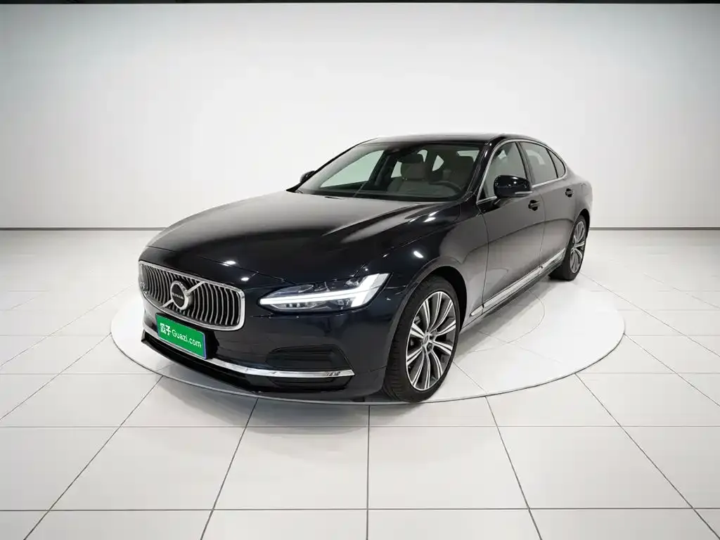 Volvo S90 — фото 1