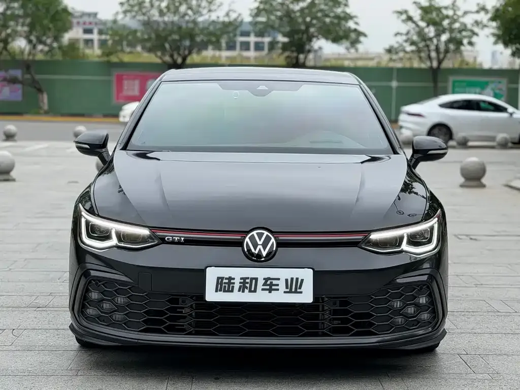 Volkswagen Golf GTI — фото 5
