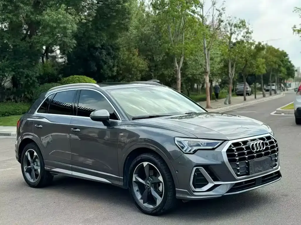 Audi Q3 — фото 4