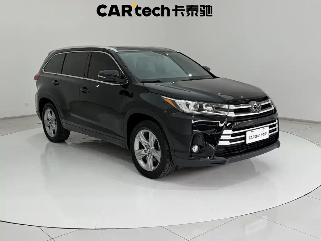 Toyota Highlander — фото 2