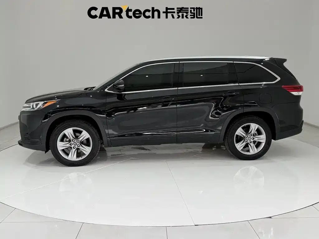 Toyota Highlander — фото 4
