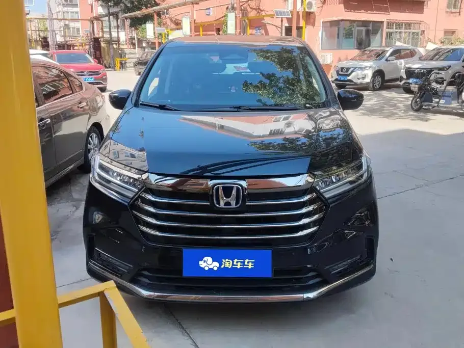 Honda Odyssey — фото 10