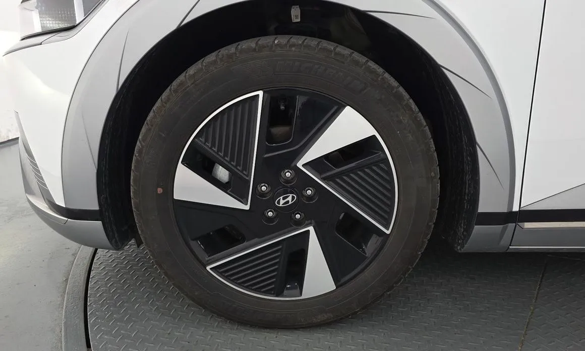 Hyundai Ioniq5 — фото 8