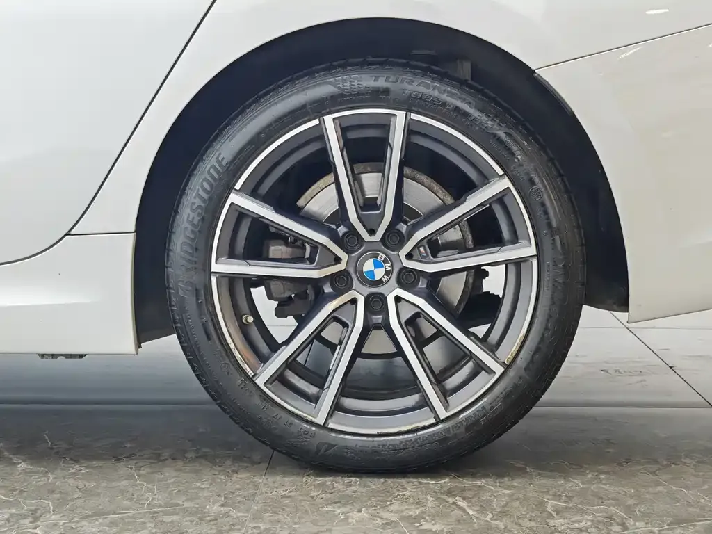 BMW 3 Series — фото 10