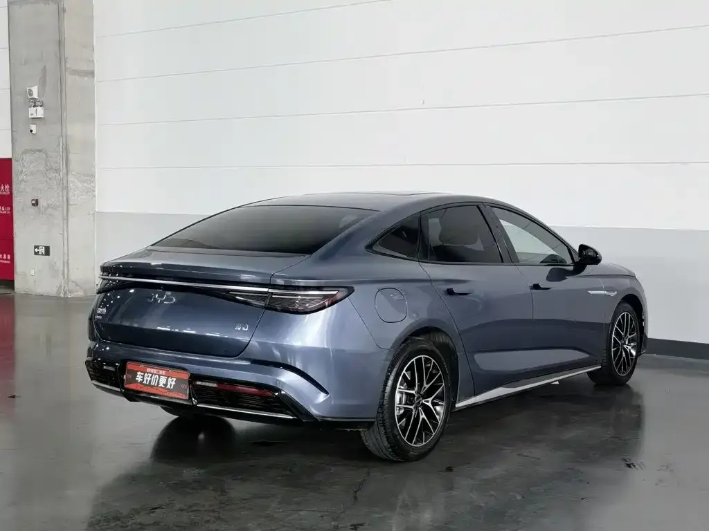 BYD Seal — фото 4