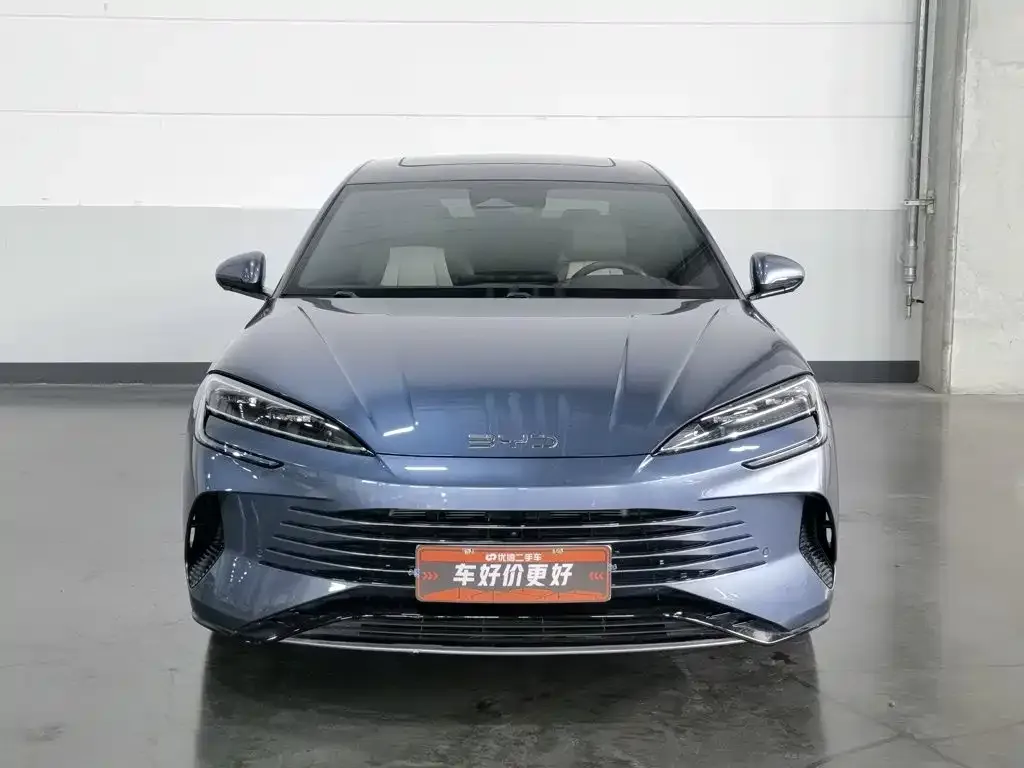BYD Seal — фото 3