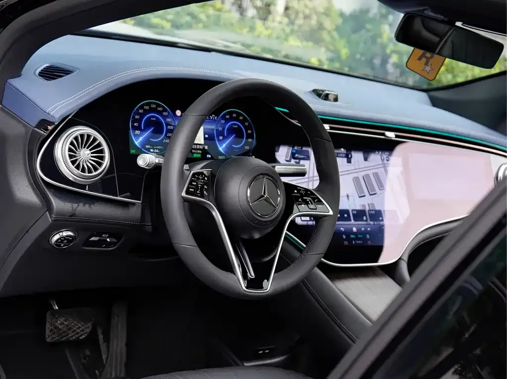 Mercedes-Benz EQS SUV — фото 5
