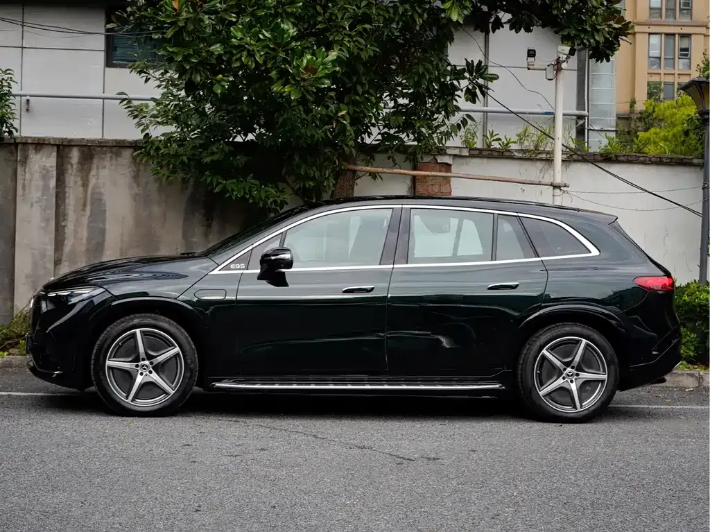Mercedes-Benz EQS SUV — фото 7