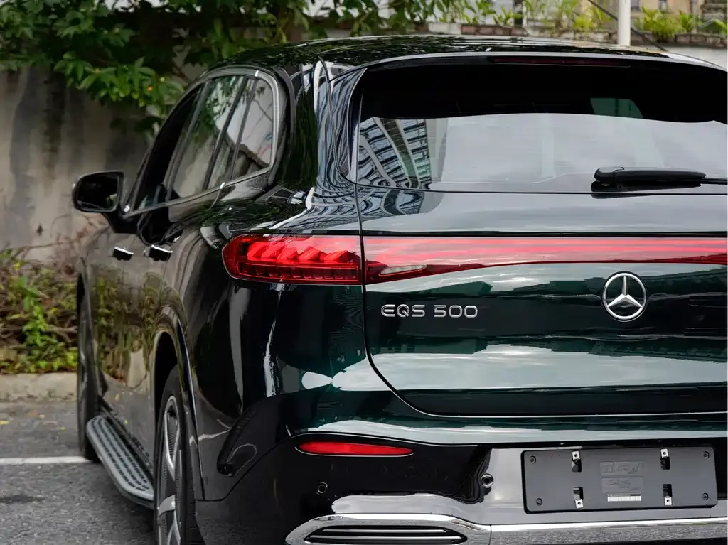 Mercedes-Benz EQS SUV — фото 3