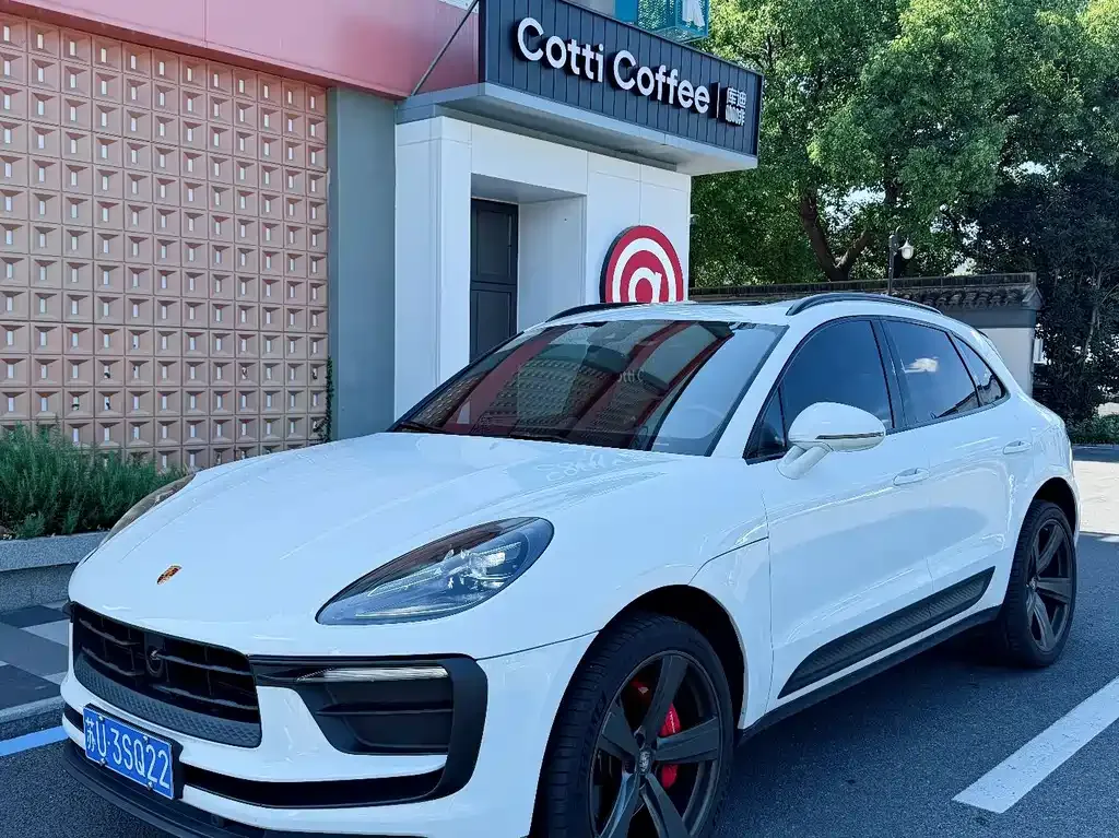 Porsche Macan — фото 1