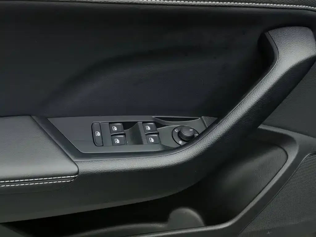 Skoda Superb — фото 2