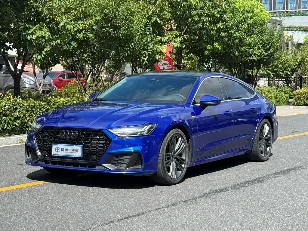 Audi A7 — фото 1