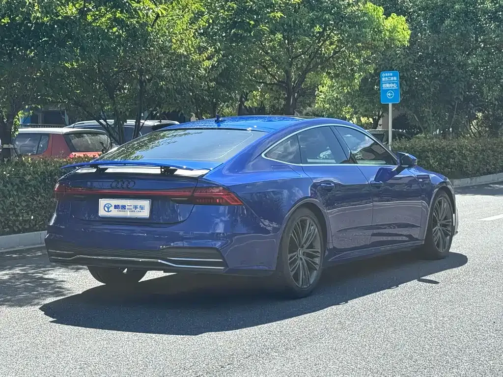 Audi A7 — фото 7