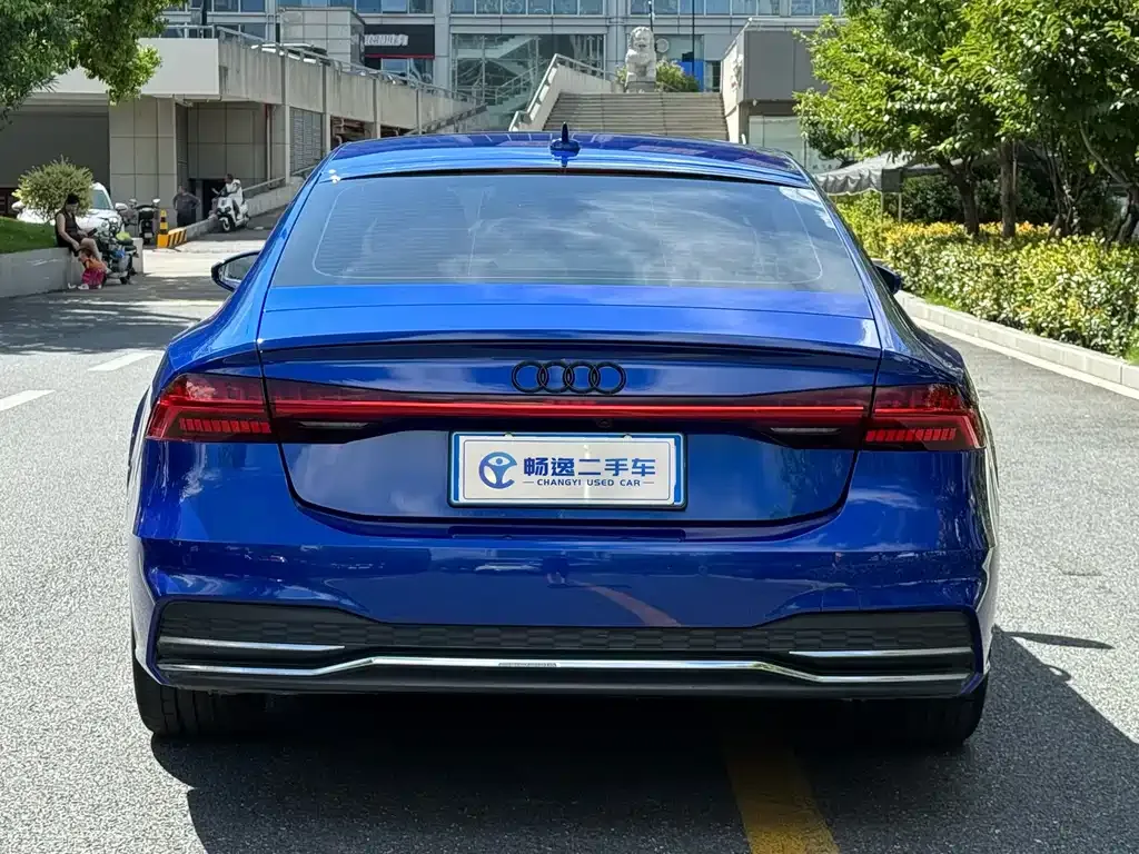 Audi A7 — фото 8