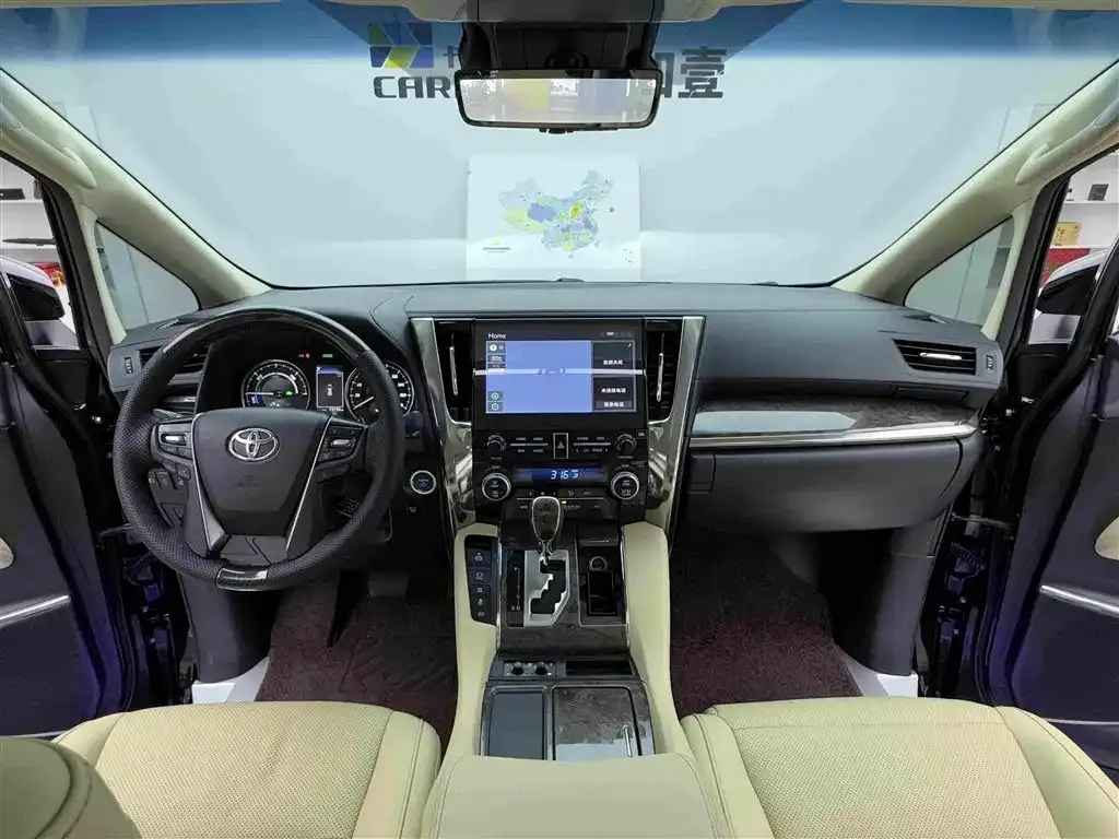 Toyota Vellfire — фото 7