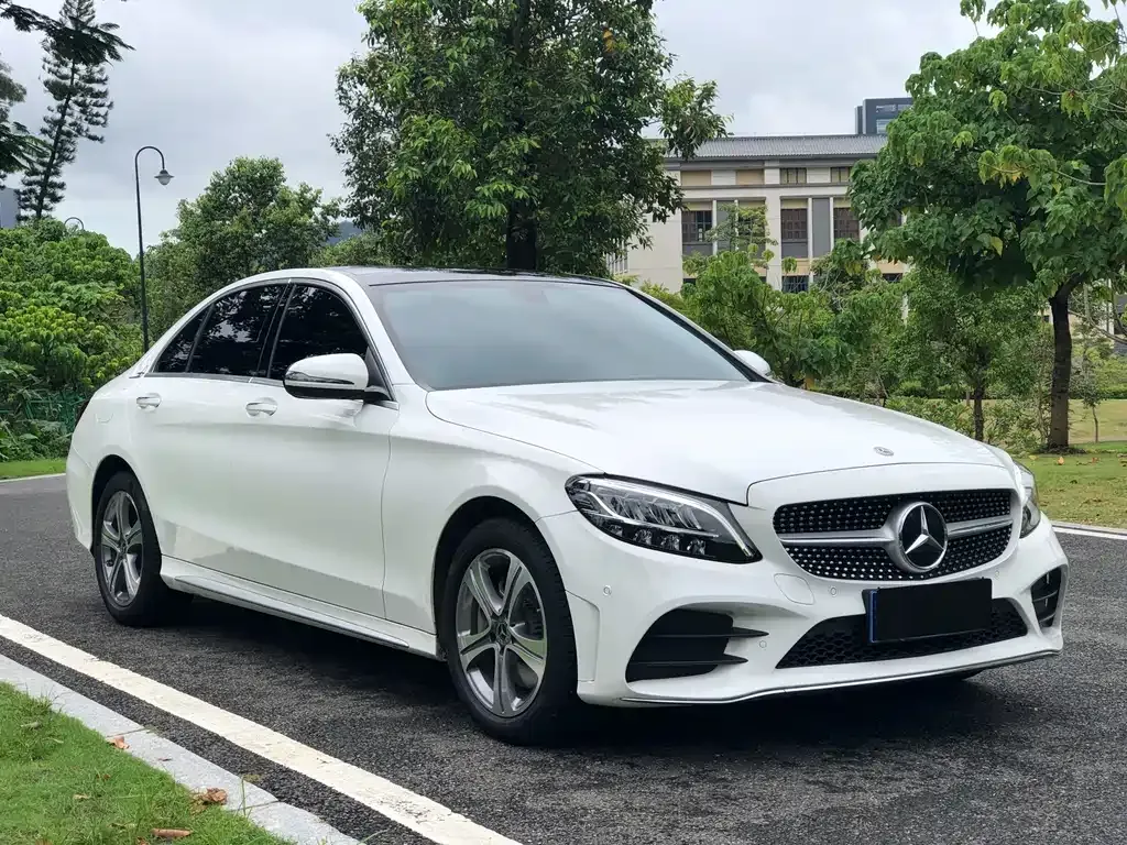 Mercedes-Benz C-Class — фото 10